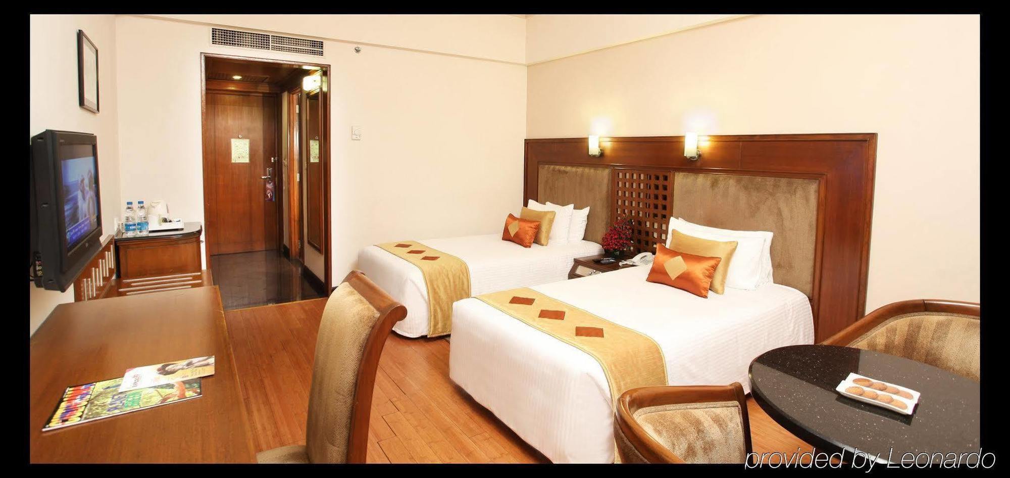 Greenpark Chennai Oda fotoğraf A room at the hotel