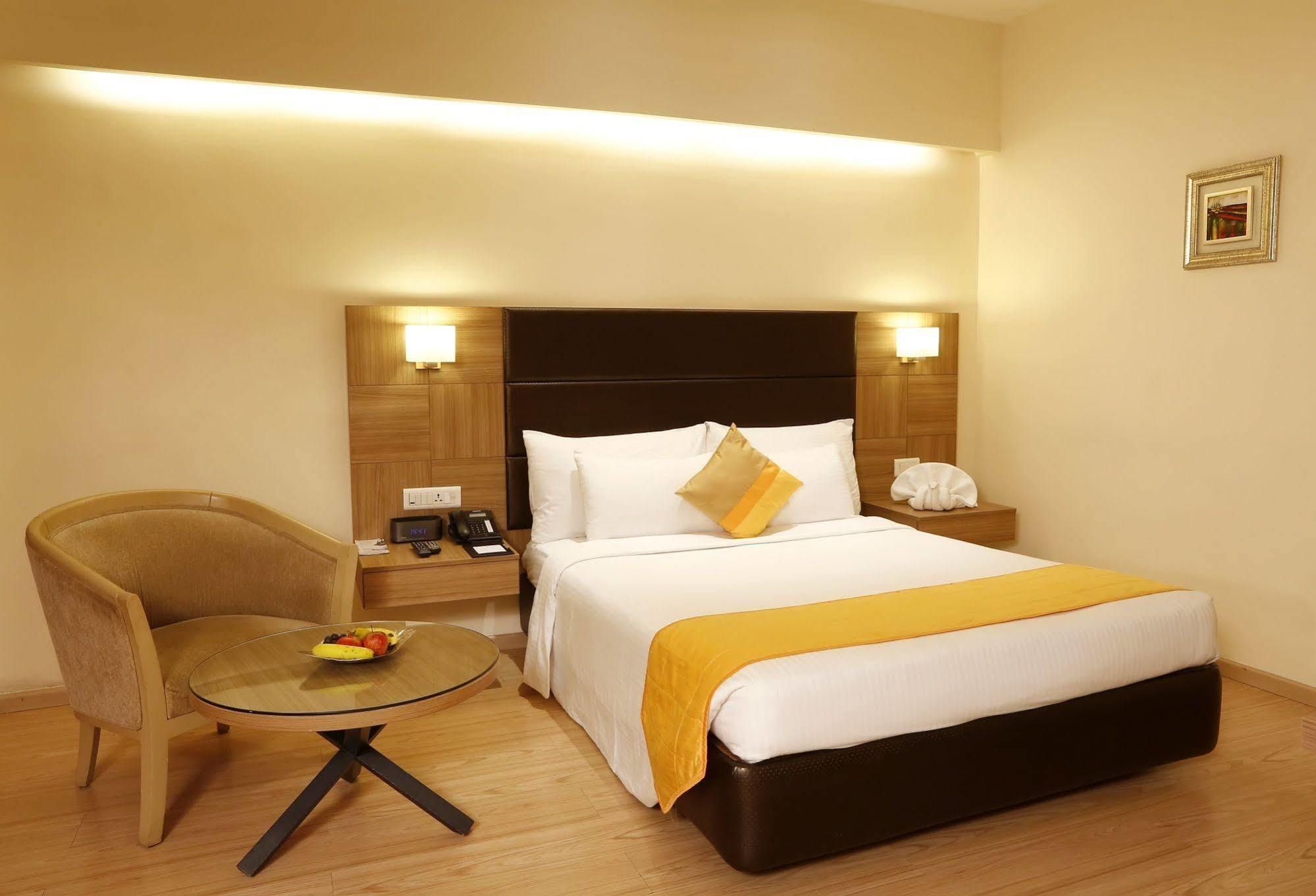 Greenpark Chennai Dış mekan fotoğraf A room at the hotel