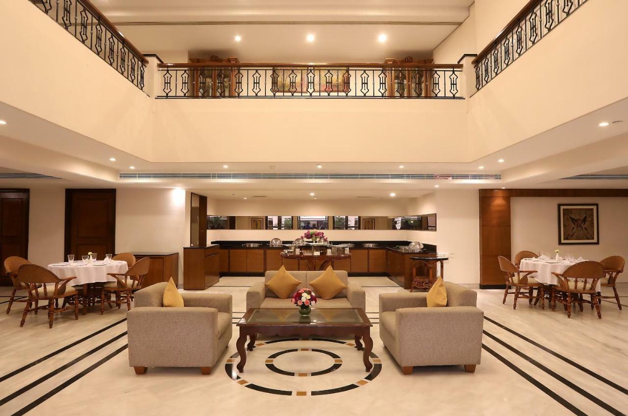 Greenpark Chennai Dış mekan fotoğraf The lobby of the hotel