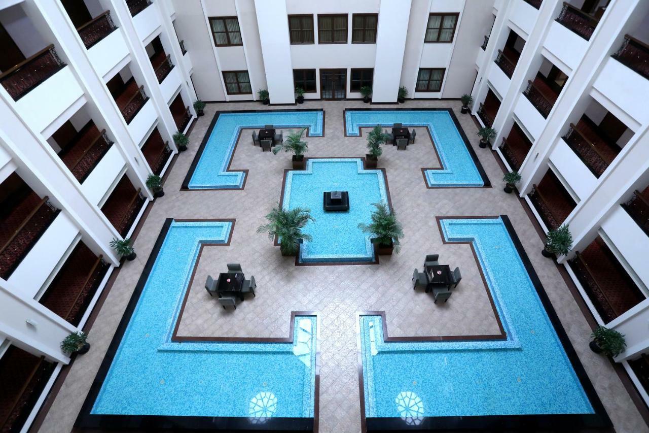 Greenpark Chennai Dış mekan fotoğraf The interior of the hotel
